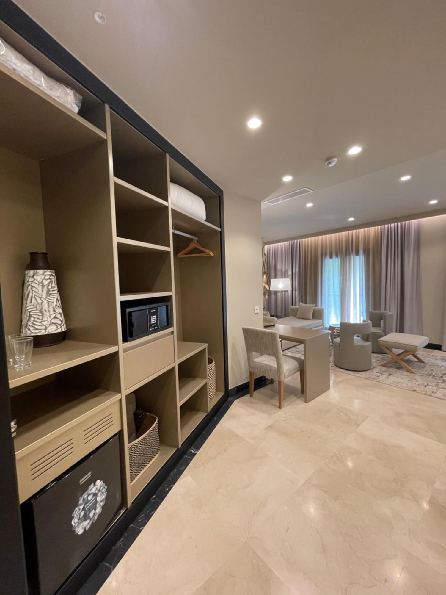 Maison Marineta دينايا الغرفة الصورة