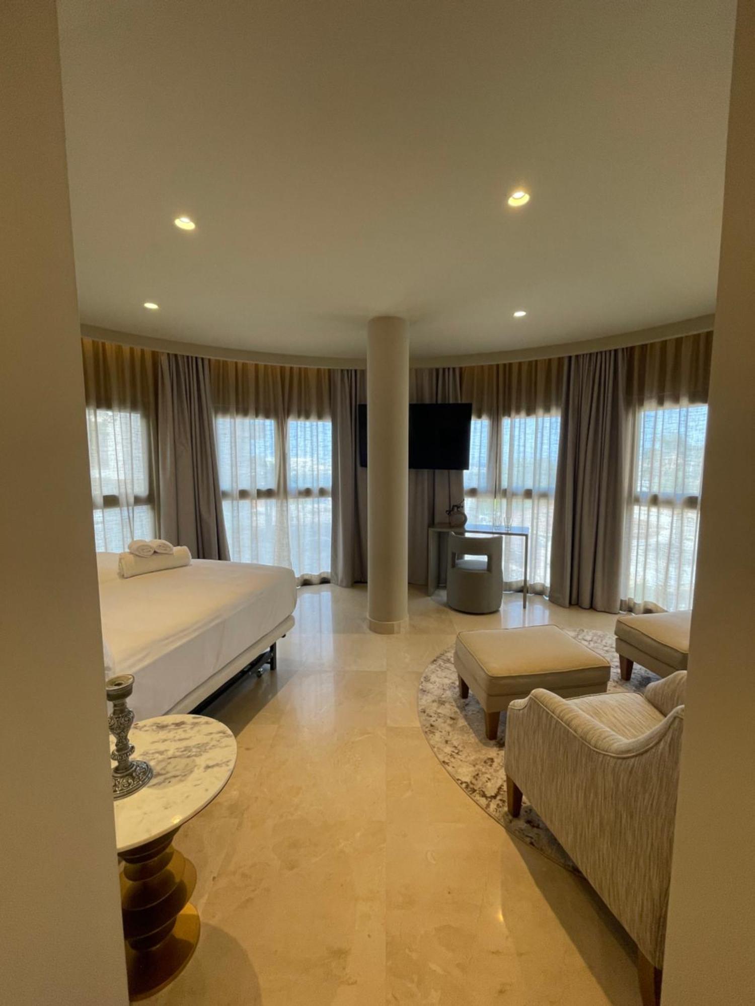 Maison Marineta دينايا الغرفة الصورة