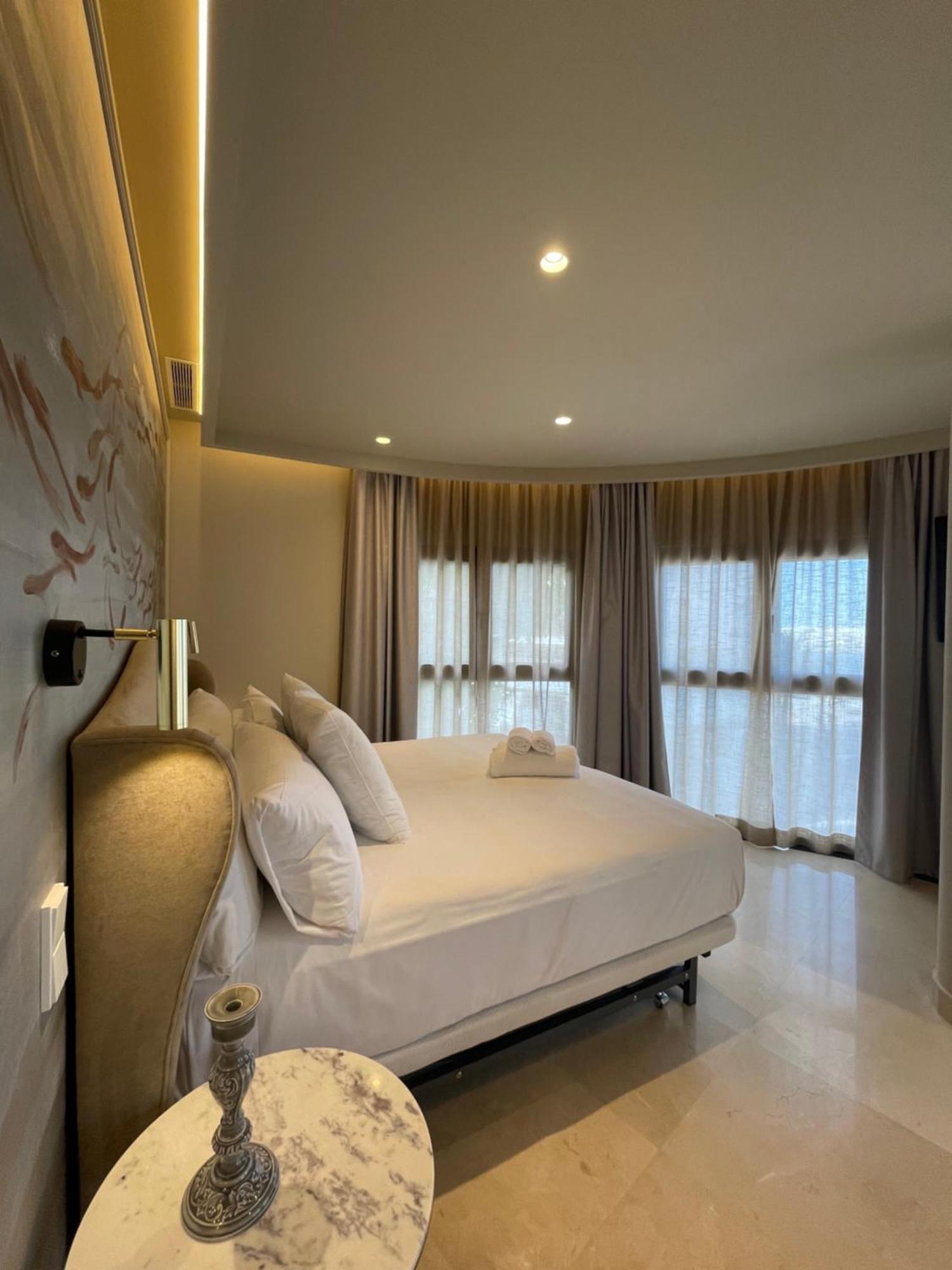 Maison Marineta دينايا الغرفة الصورة